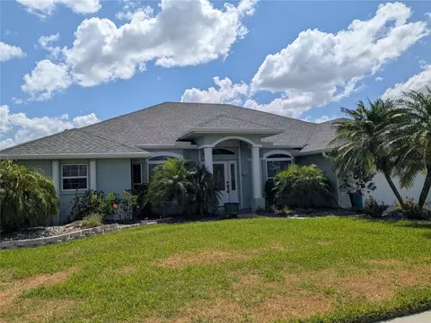 2250 Charleston Park Dr, North Port, FL 34287