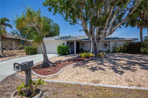 110 Colonial St SW, Port Charlotte, FL 33952