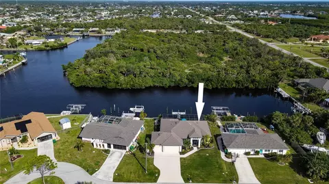 19246 Moore Haven Ct, Port Charlotte, FL 33948
