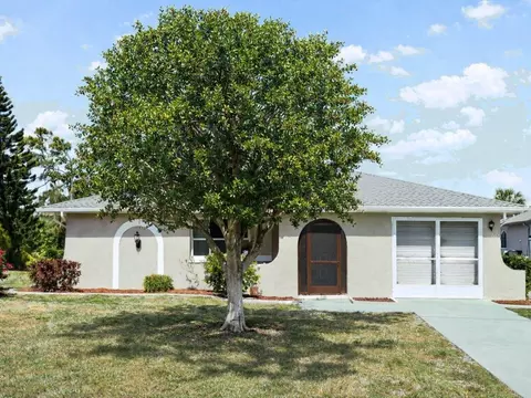 485 Dorchester St, Port Charlotte, FL 33954