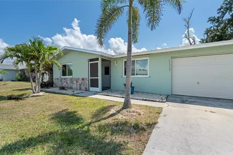281 Seminole Blvd NW, Port Charlotte, FL 33952