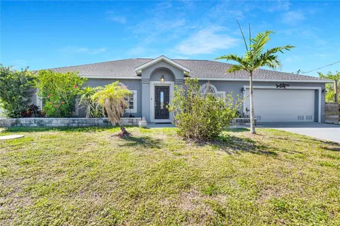9295 Melody Cir, Port Charlotte, FL 33981