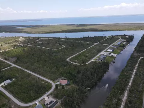 10662 Kearsarge Cir, Port Charlotte, FL 33981