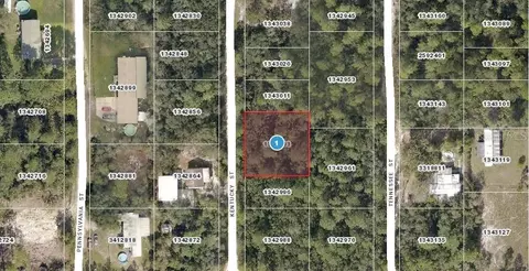 Kentucky Street, Paisley, FL 32767