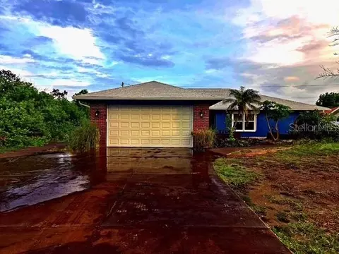 10229 Gulfstream Blvd, Englewood, FL 34224