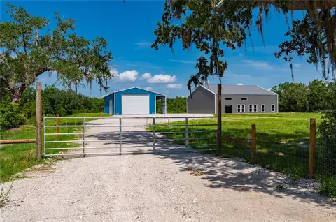 2593 NW Genes Little Acres Ave, Arcadia, FL 34266