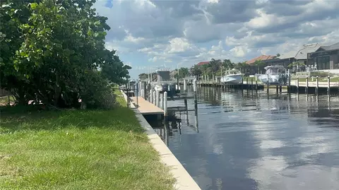 74 Ocean Dr, Punta Gorda, FL 33950