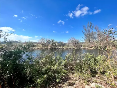 3024 NE 6th Ave, Cape Coral, FL 33909