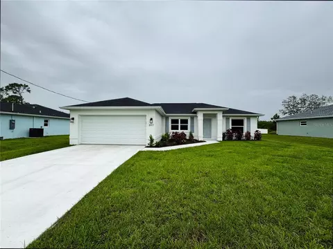 8917 Sawyer Cir, North Port, FL 34288