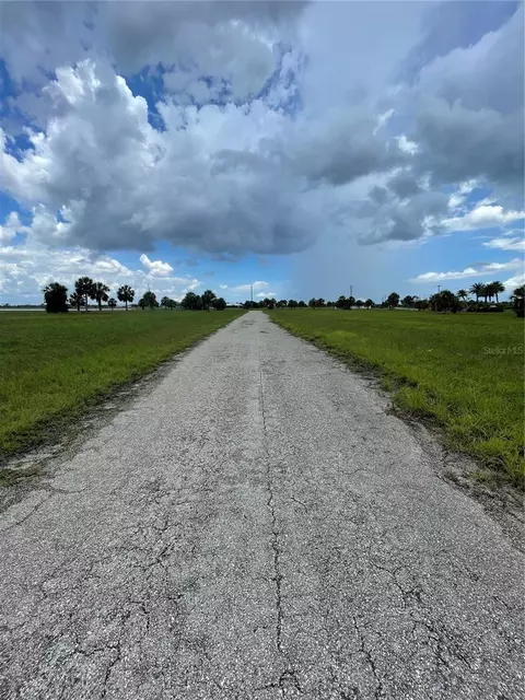 10 Redbud Ct, Placida, FL 33946