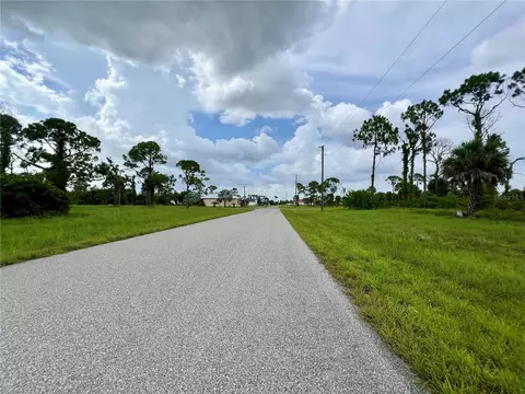 28 Mate Cir, Placida, FL 33946 photo 3