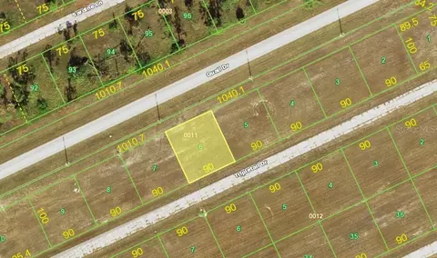 12253 Tripletail Dr, Placida, FL 33946