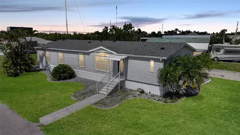 605 Tahiti Ct, Punta Gorda, FL 33950