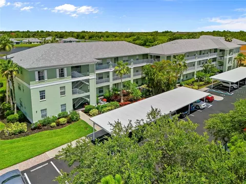 2160 Heron Lake Dr #102, Punta Gorda, FL 33983
