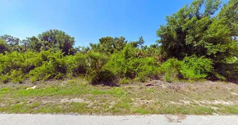 12412 Sunniland Ave, Port Charlotte, FL 33981