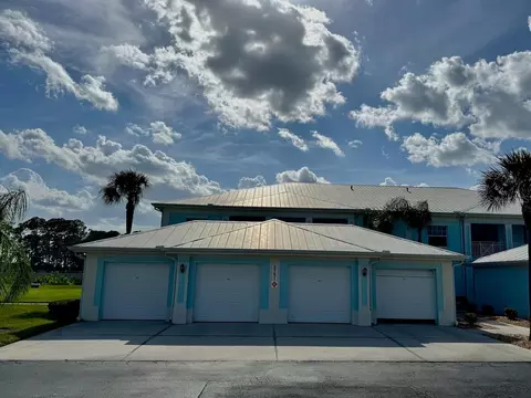 5751 Sabal Trace Dr #201, North Port, FL 34287