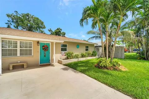 460 Pelican Rd, Venice, FL 34293