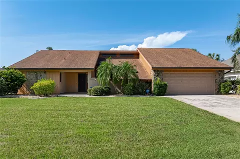 12313 SW Kingsway Cir, Lake Suzy, FL 34269