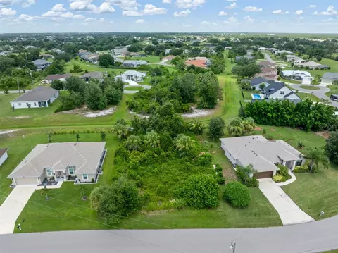 381 San Ambrosio St, Punta Gorda, FL 33983