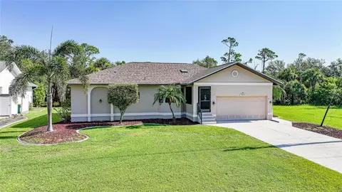 16835 Acapulco Rd, Punta Gorda, FL 33955