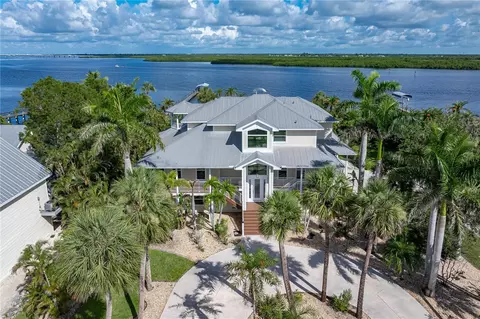 27363 Dutch Ave, Punta Gorda, FL 33982