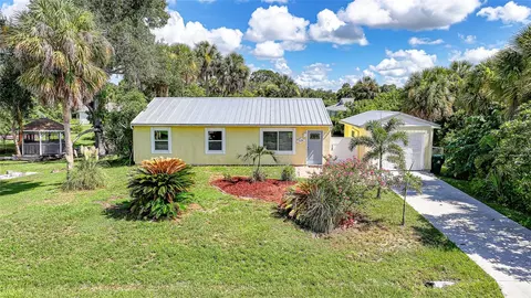 1124 Salina Ave, Port Charlotte, FL 33948