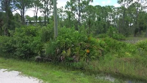 28072 Crestwood Dr, Punta Gorda, FL 33955