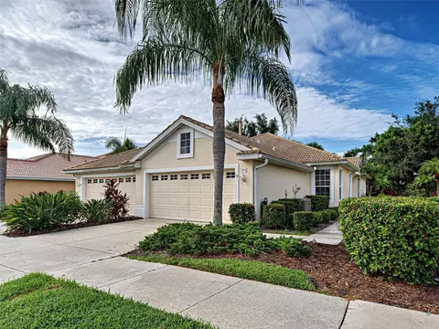 4911 Whispering Oaks Dr, North Port, FL 34287
