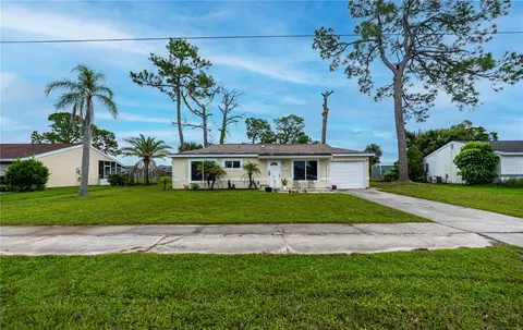 3310 Pan American Blvd, North Port, FL 34287