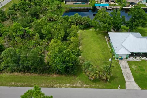9150 Snapper Cir, Port Charlotte, FL 33981