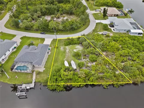 8050 Santa Cruz Dr, Port Charlotte, FL 33981