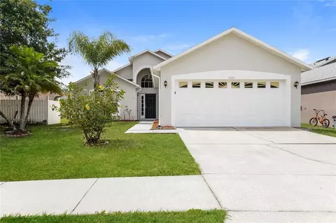 5120 Violet Ln, Kissimmee, FL 34758