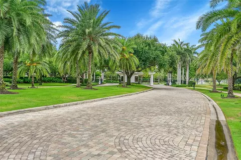 View/Area - Undisclosed, Naples, FL 34112 photo 1 of 12