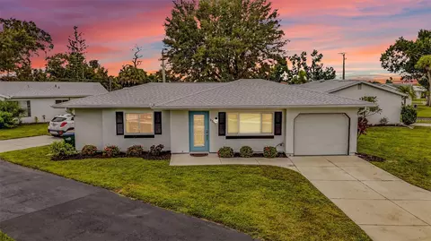 8391 Pickwick Rd, North Port, FL 34287