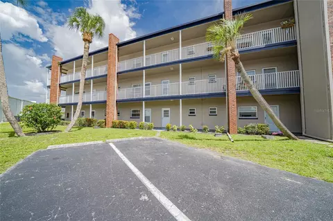 3100 Harbor Blvd #315, Port Charlotte, FL 33952
