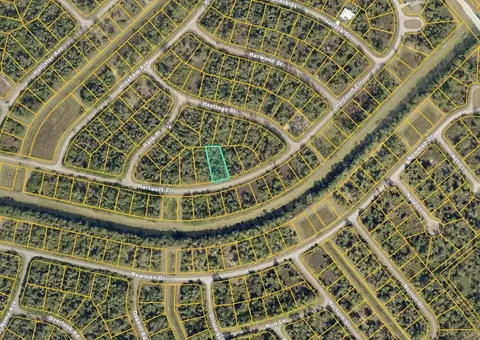 Harcourt Circle, North Port, FL 34288