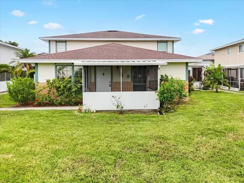 3297 Royal Canadian Trce #1, Fort Myers, FL 33907