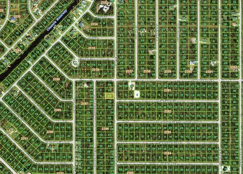 399 Halloran St, Port Charlotte, FL 33953