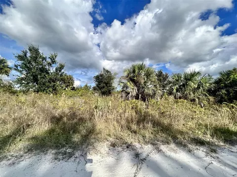 27120 San Carlos Dr, Punta Gorda, FL 33983
