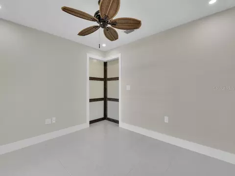 491 Cypress Way E, Naples, FL 34110 photo 16
