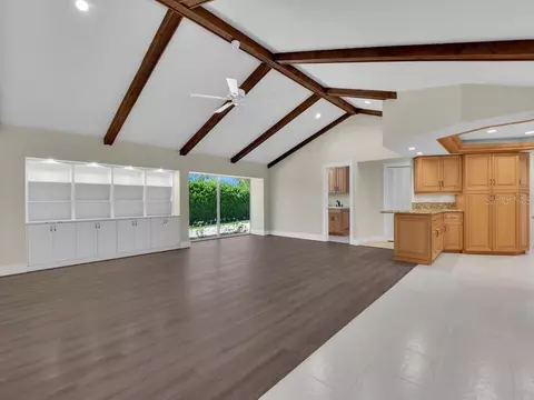 491 Cypress Way E, Naples, FL 34110 photo 4