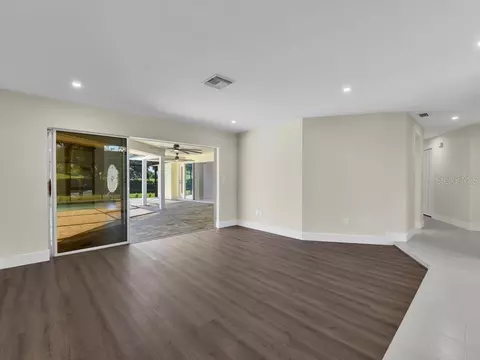 491 Cypress Way E, Naples, FL 34110 photo 3