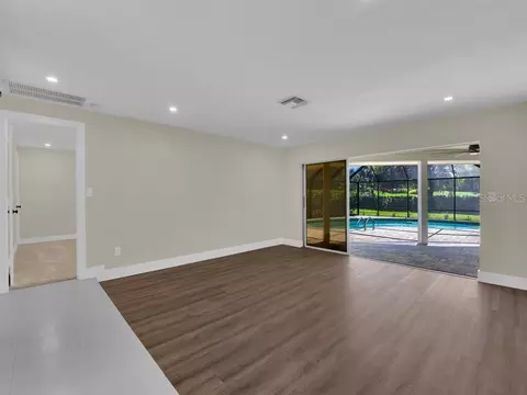 491 Cypress Way E, Naples, FL 34110 photo 11