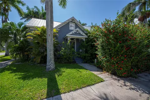 706 W Marion Ave, Punta Gorda, FL 33950