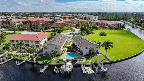 3335 Purple Martin Dr #6, Punta Gorda, FL 33950