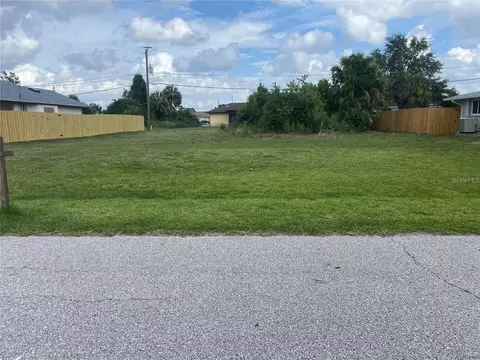 867 Dobell Ter NW, Port Charlotte, FL 33948