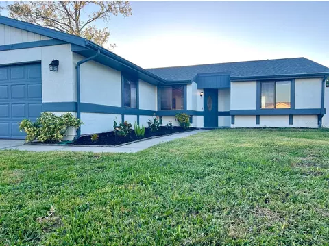 3606 64th St W, Bradenton, FL 34209