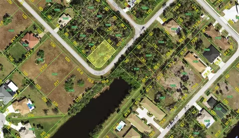 120 Bonita Dr, Rotonda West, FL 33947