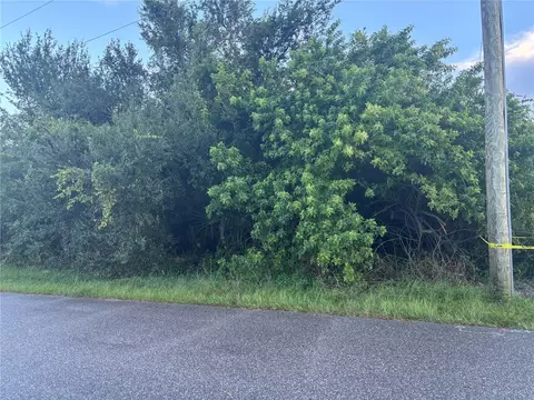 1087 Kennwood Ave, Port Charlotte, FL 33948