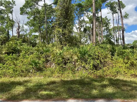 151 Stanhope St, Port Charlotte, FL 33954